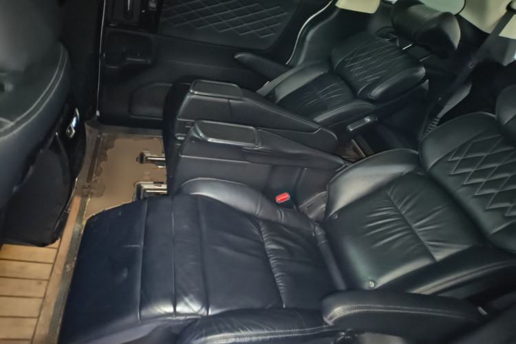 Used Honda Elysion 2019 2.0L Hybrid Supreme Edition Left Rear Seat