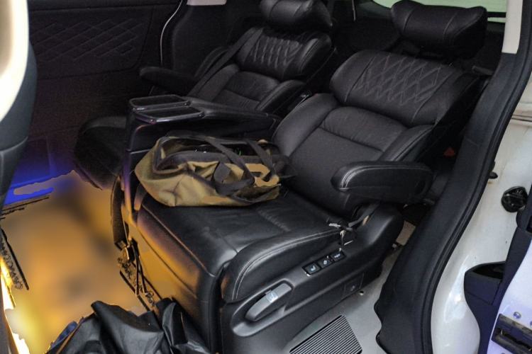 Used Honda Elysion 2019 2.0L Hybrid Supreme Edition Left Rear Seat