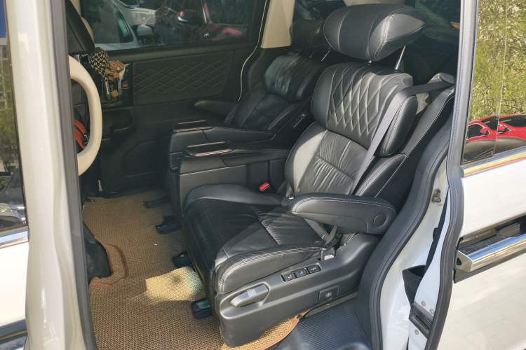 Used Honda Elysion 2019 2.0L Hybrid Luxury Edition Left Rear Seat