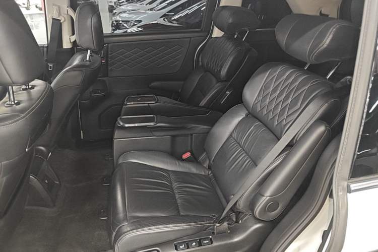Used Honda Elysion 2019 2.0L Hybrid Supreme Edition Left Rear Seat