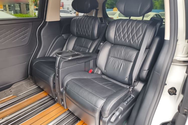 Used Honda Elysion 2019 2.0L Hybrid Luxury Edition Left Rear Seat