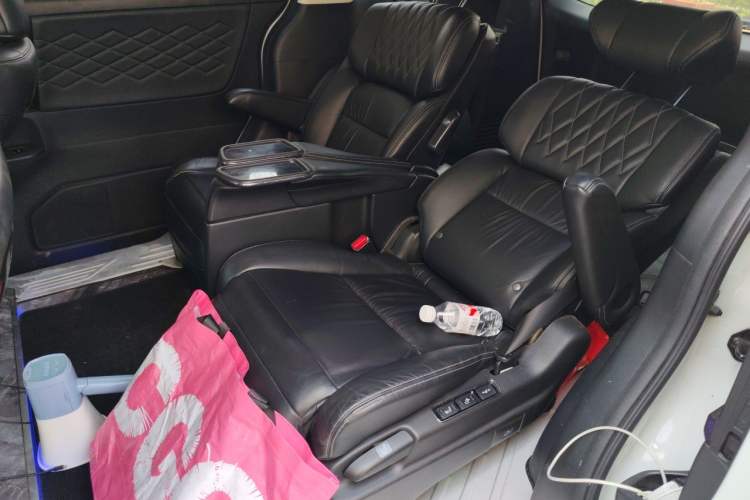 Used Honda Elysion 2019 2.0L Hybrid Luxury Edition Left Rear Seat