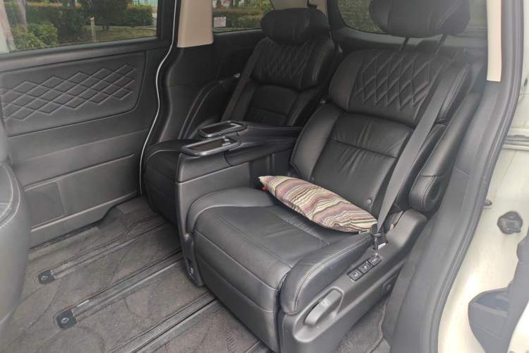 Used Honda Elysion 2019 2.0L Hybrid Supreme Edition Left Rear Seat