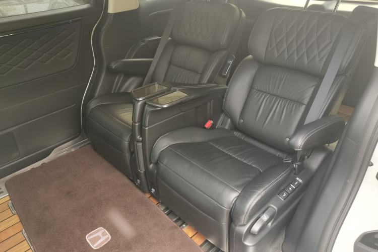 Used Honda Elysion 2019 2.0L Hybrid Luxury Edition Left Rear Seat