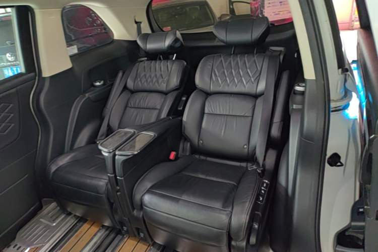 Used Honda Elysion 2019 2.0L Hybrid Supreme Edition Left Rear Seat