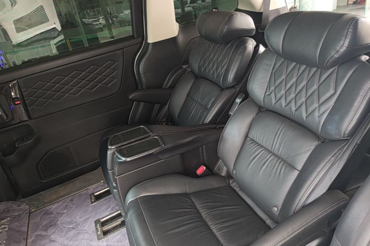 Used Honda Elysion 2019 2.0L Hybrid Luxury Edition Left Rear Seat