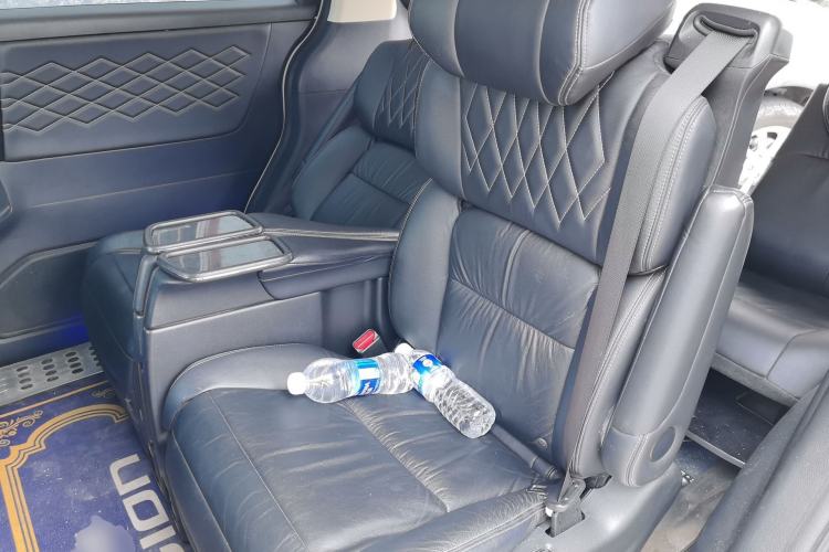 Used Honda Elysion 2019 2.0L Hybrid Luxury Edition Left Rear Seat