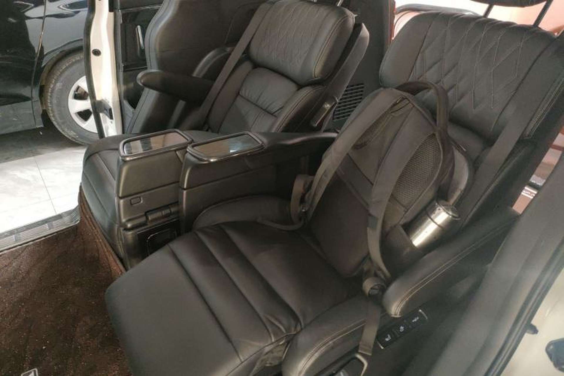 Used Honda Elysion 2019 2.0L Hybrid Luxury Edition Left Rear Seat