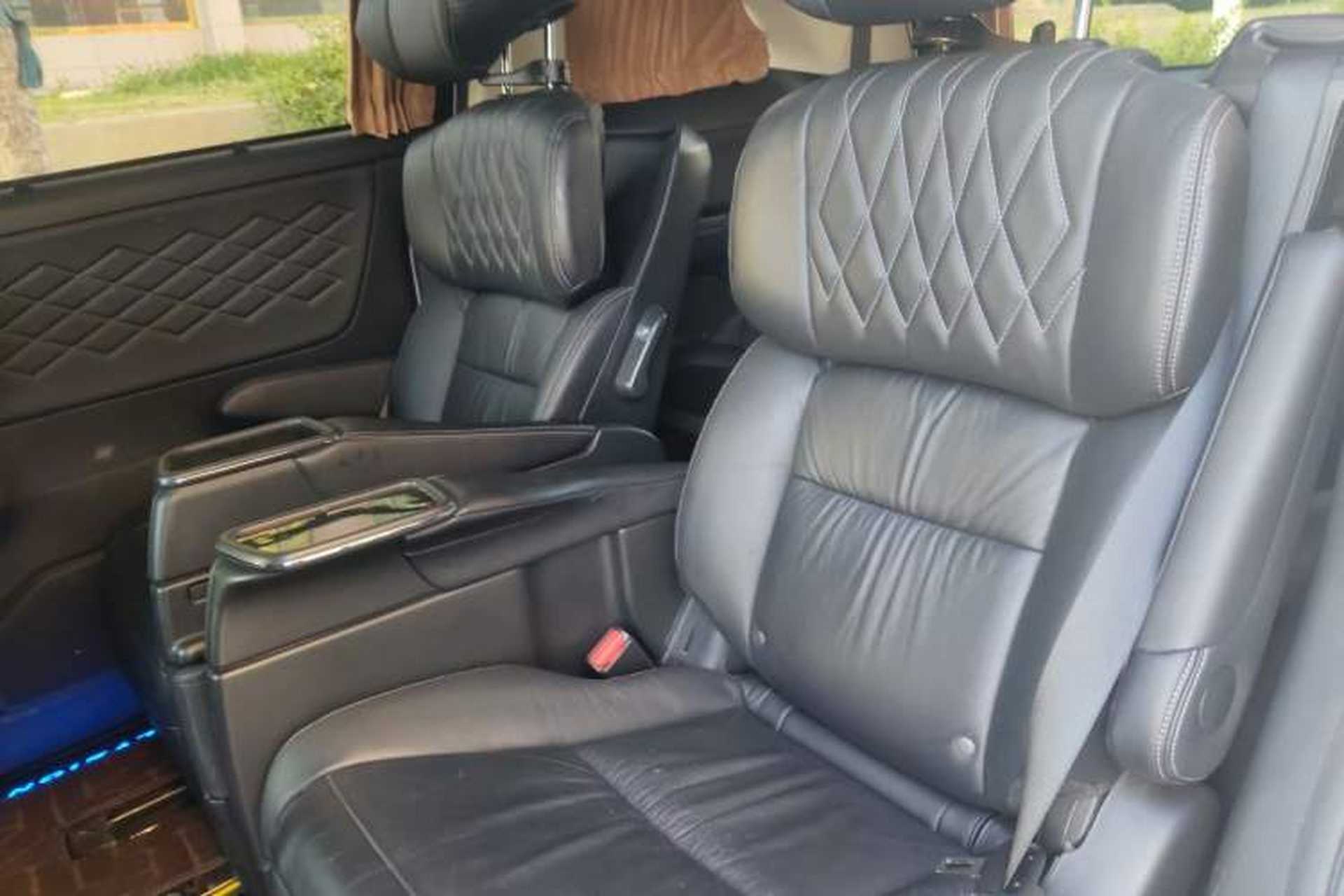 Used Honda Elysion 2019 2.0L Hybrid Luxury Edition Left Rear Seat