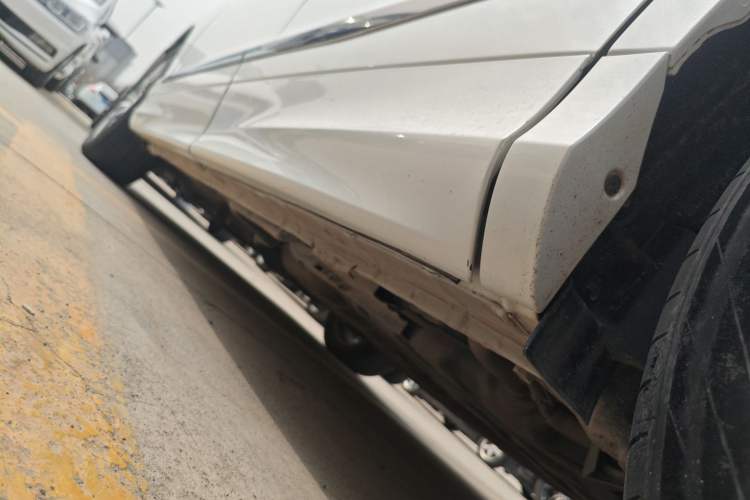Used Honda Elysion 2019 2.0L Hybrid Luxury Edition Left Side Sill
