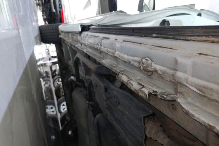 Used Honda Elysion 2019 2.0L Hybrid Luxury Edition Left Side Sill