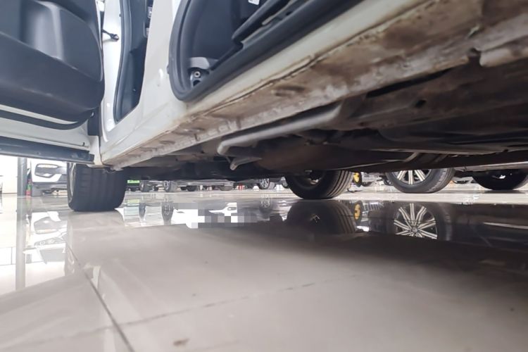 Used Honda Elysion 2019 2.0L Hybrid Luxury Edition Left Side Sill