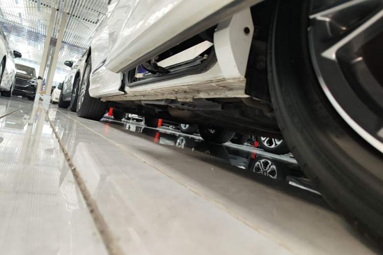 Used Honda Elysion 2019 2.0L Hybrid Supreme Edition Left Side Sill