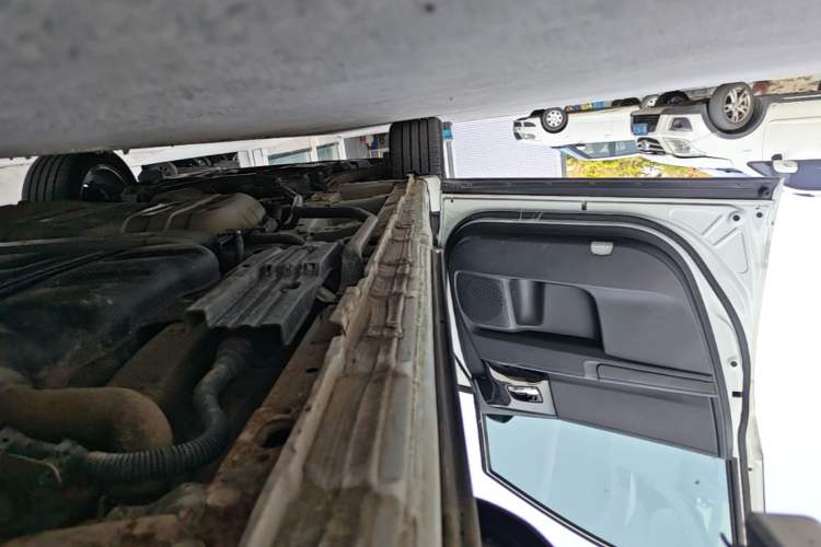 Used Honda Elysion 2019 2.0L Hybrid Supreme Edition Left Side Sill
