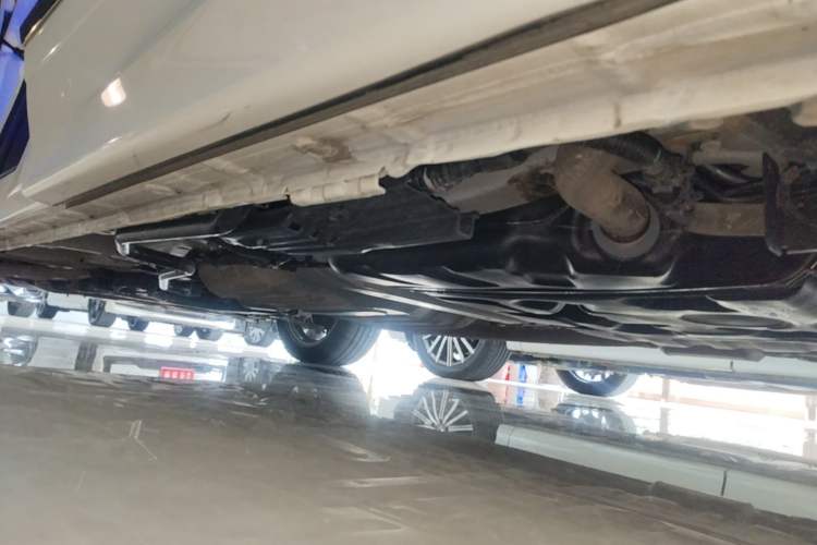 Used Honda Elysion 2019 2.0L Hybrid Comfort Edition Left Side Sill