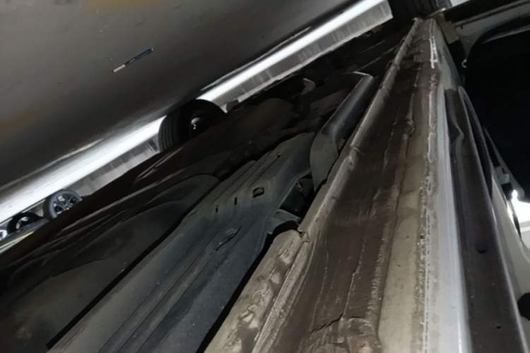 Used Honda Elysion 2019 2.0L Hybrid Luxury Edition Left Side Sill