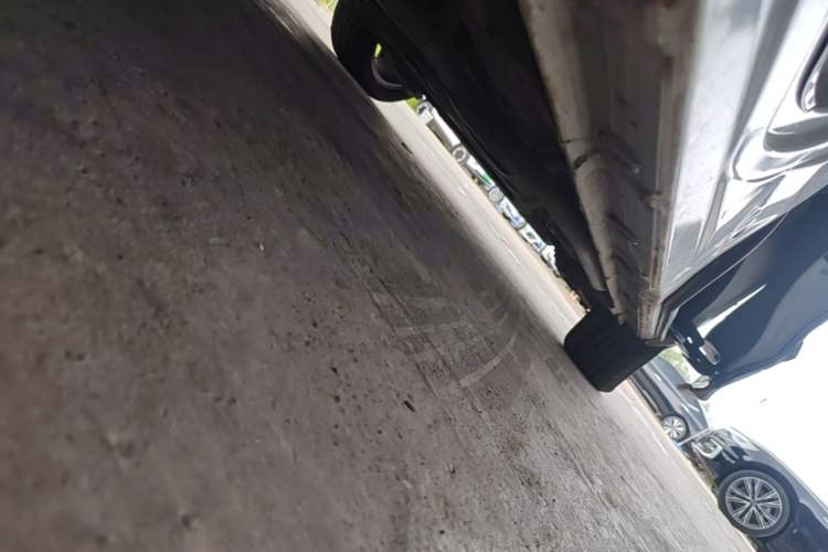 Used Honda Elysion 2019 2.0L Hybrid Luxury Edition Left Side Sill