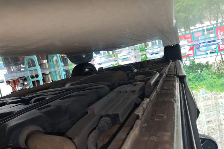 Used Honda Elysion 2019 2.0L Hybrid Luxury Edition Left Side Sill
