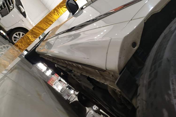 Used Honda Elysion 2019 2.0L Hybrid Comfort Edition Left Side Sill
