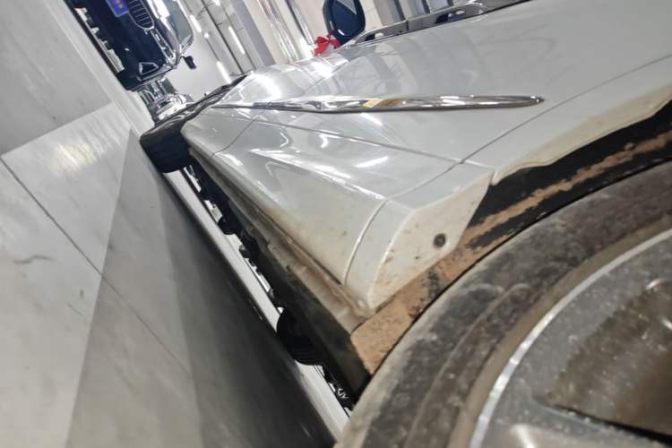 Used Honda Elysion 2019 2.0L Hybrid Supreme Edition Left Side Sill