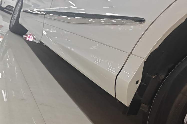 Used Honda Elysion 2019 2.0L Hybrid Supreme Edition Left Side Sill