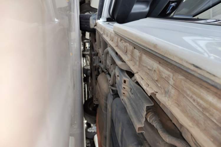 Used Honda Elysion 2019 2.0L Hybrid Luxury Edition Left Side Sill