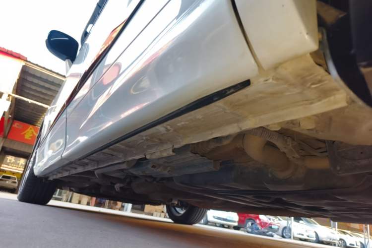 Used Honda Elysion 2019 2.0L Hybrid Luxury Edition Left Side Sill
