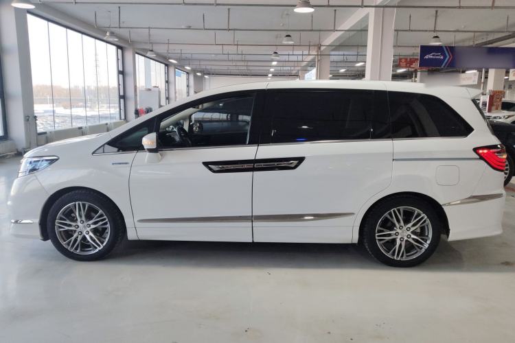Used Honda Elysion 2019 2.0L Hybrid Luxury Edition Left Side