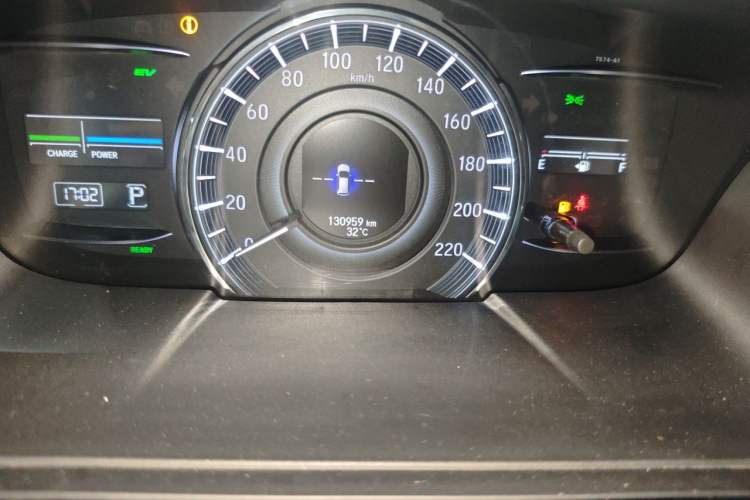 Used Honda Elysion 2019 2.0L Hybrid Luxury Edition Odometer Close Up
