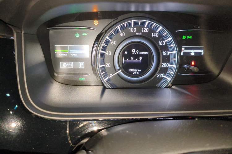 Used Honda Elysion 2019 2.0L Hybrid Luxury Edition Odometer Close Up