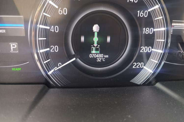 Used Honda Elysion 2019 2.0L Hybrid Luxury Edition Odometer Close Up