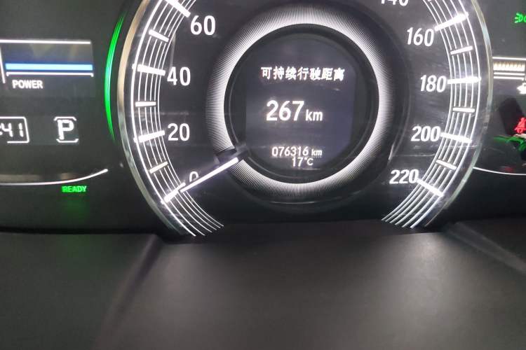 Used Honda Elysion 2019 2.0L Hybrid Luxury Edition Odometer Close Up