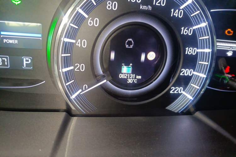 Used Honda Elysion 2019 2.0L Hybrid Luxury Edition Odometer Close Up