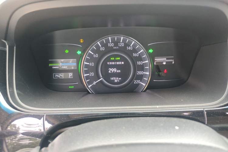 Used Honda Elysion 2019 2.0L Hybrid Luxury Edition Odometer Close Up