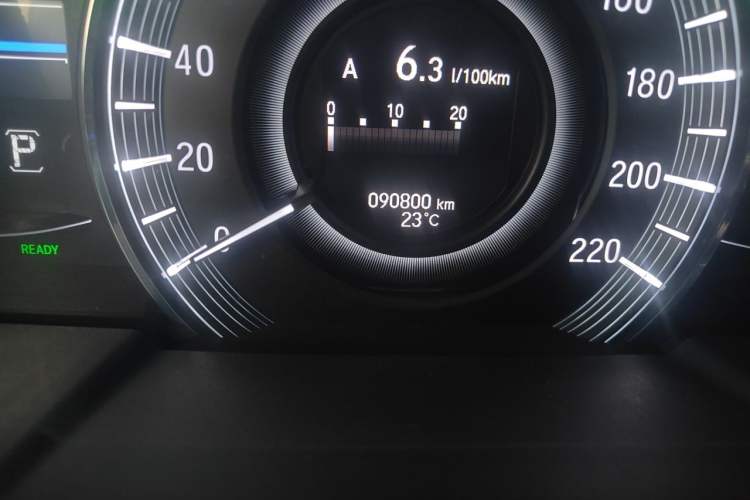 Used Honda Elysion 2019 2.0L Hybrid Luxury Edition Odometer Close Up