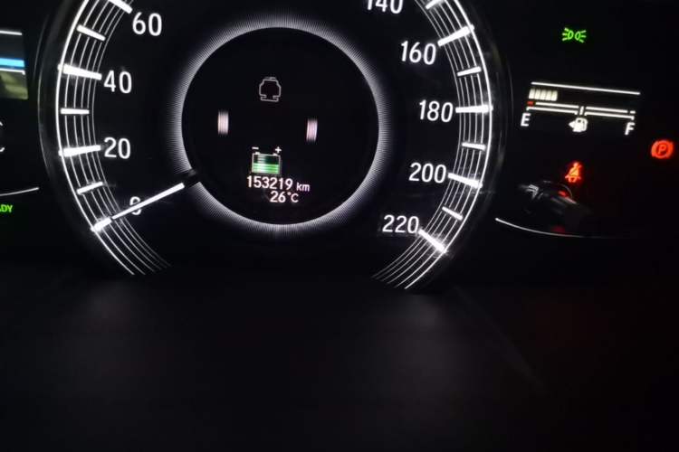 Used Honda Elysion 2019 2.0L Hybrid Luxury Edition Odometer Close Up
