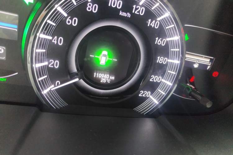 Used Honda Elysion 2019 2.0L Hybrid Luxury Edition Odometer Close Up