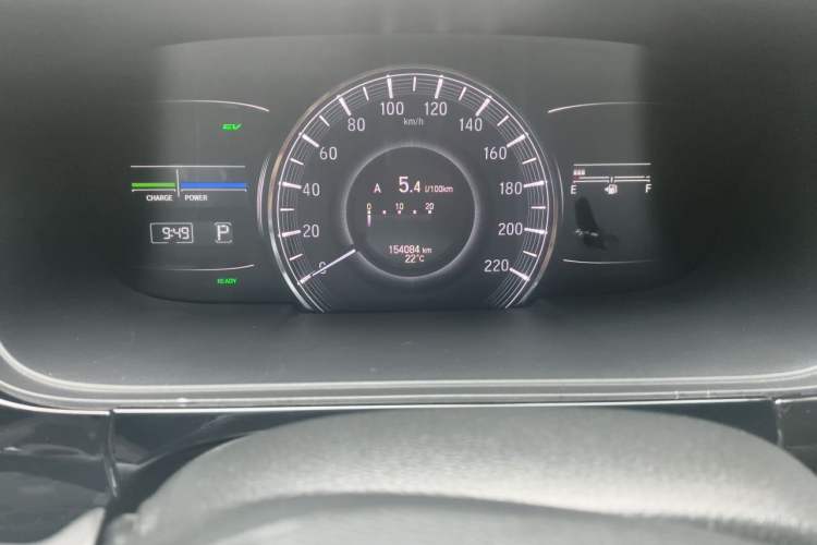 Used Honda Elysion 2019 2.0L Hybrid Supreme Edition Odometer Close Up