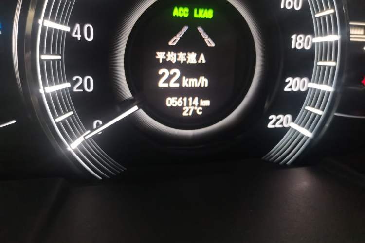 Used Honda Elysion 2019 2.0L Hybrid Luxury Edition Odometer Close Up