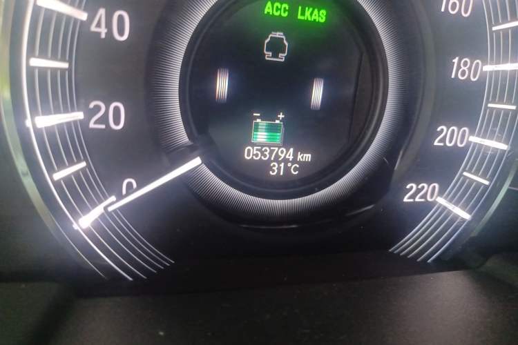 Used Honda Elysion 2019 2.0L Hybrid Supreme Edition Odometer Close Up