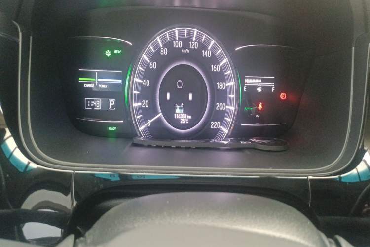 Used Honda Elysion 2019 2.0L Hybrid Luxury Edition Odometer Close Up
