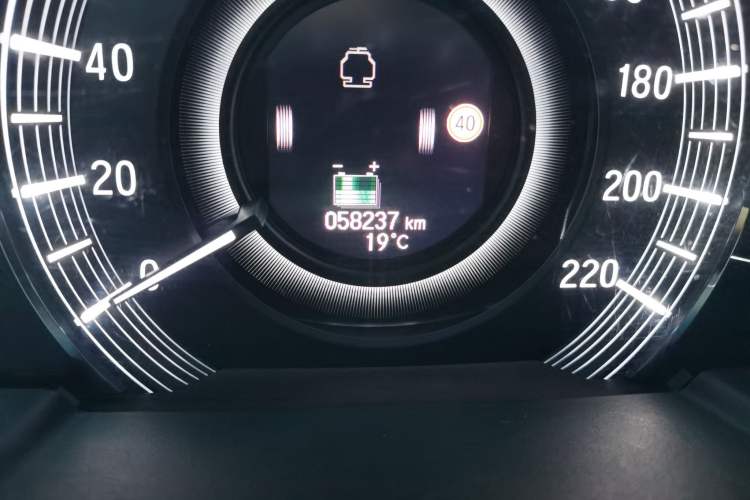Used Honda Elysion 2019 2.0L Hybrid Luxury Edition Odometer Close Up