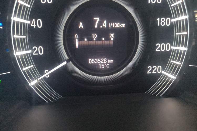 Used Honda Elysion 2019 2.0L Hybrid Luxury Edition Odometer Close Up