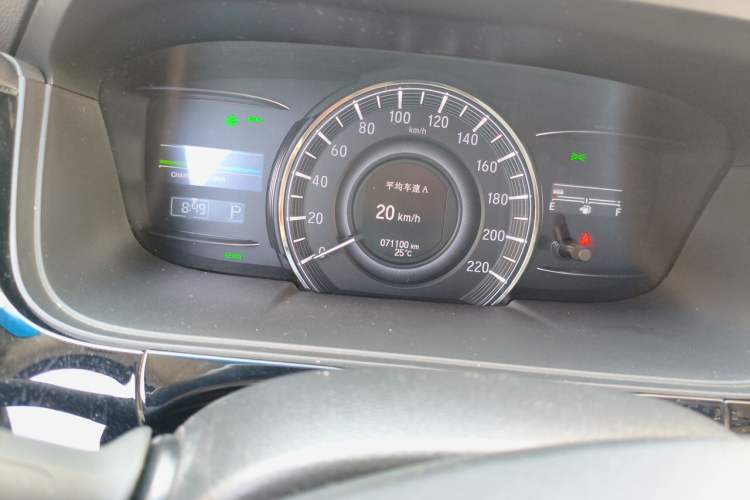 Used Honda Elysion 2019 2.0L Hybrid Comfort Edition Odometer Close Up