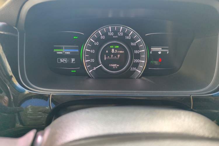 Used Honda Elysion 2019 2.0L Hybrid Luxury Edition Odometer Close Up