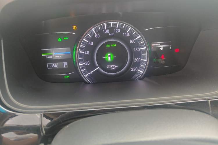Used Honda Elysion 2019 2.0L Hybrid Luxury Edition Odometer Close Up