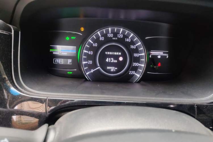 Used Honda Elysion 2019 2.0L Hybrid Luxury Edition Odometer Close Up