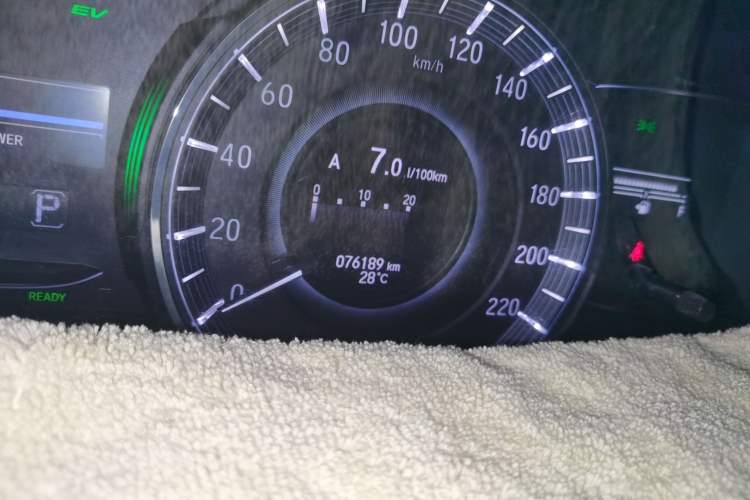Used Honda Elysion 2019 2.0L Hybrid Comfort Edition Odometer Close Up