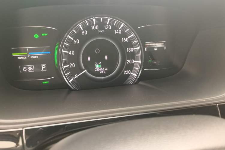 Used Honda Elysion 2019 2.0L Hybrid Luxury Edition Odometer Close Up