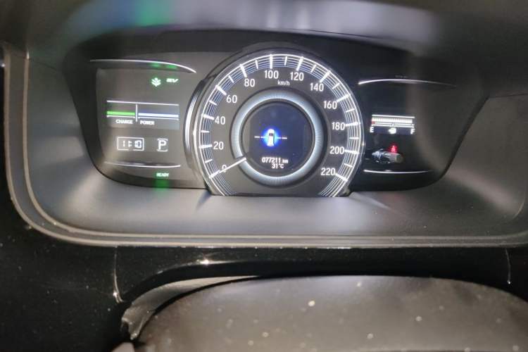 Used Honda Elysion 2019 2.0L Hybrid Luxury Edition Odometer Close Up